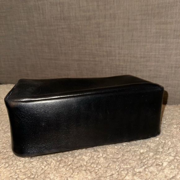 GUCCI 🤎 VINTAGE! Bamboo Leather Handbag - Picture 5 of 8